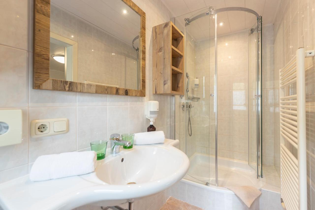 Hotel Seehang Garni Sankt Wolfgang im Salzkammergut Ngoại thất bức ảnh